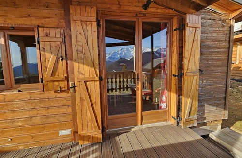 Allevard Ski Chalet | Individual wooden chalet in vacation residence