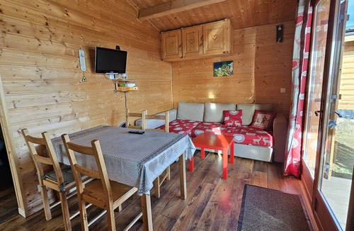 Allevard Ski Chalet | Individual wooden chalet in vacation residence