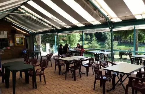 Champagnac-le-Vieux House | IRM1 Mobile Home: 3 Rooms, Sleeps 5