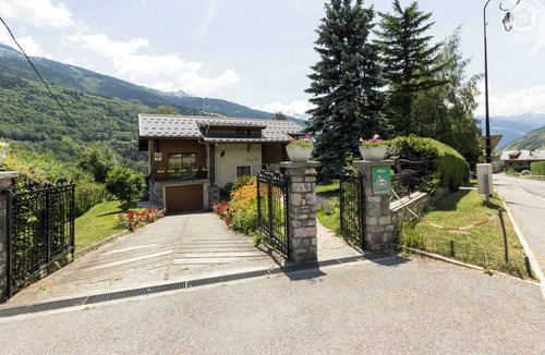 Bourg-Saint-Maurice House | ISA - BOURG SAINT MAURICE