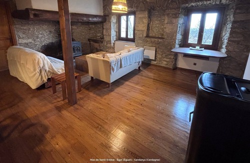 Egat House | Isolated farmhouse in the French Cerdanya with spectacular views. 8' from Llivia
