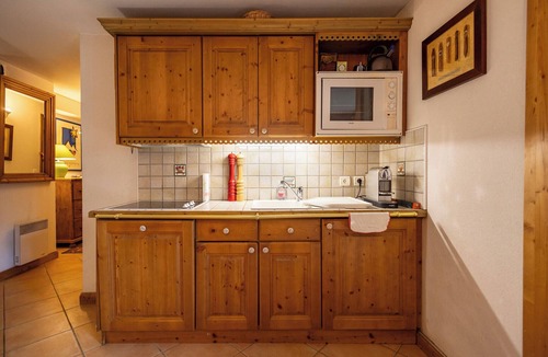 Meribel Apartment | Jardin d'hiver A #1Bis - 5 guests - Ski in - Ski out