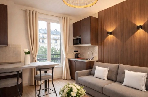 Butte-aux-Cailles Hotel | JEGO