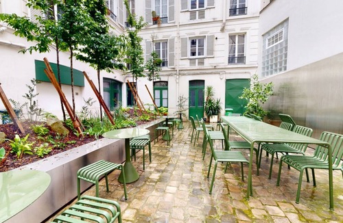 Pigalle Apartment | JOIVY Delightful 1-bed studio w/shared co-working