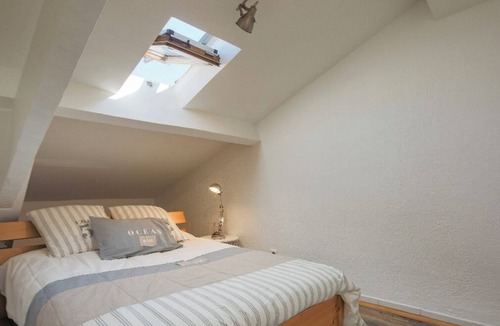 Liberation Apartment | Jolie 2 Pièces Mansarde en Plein Cœur de la Ville