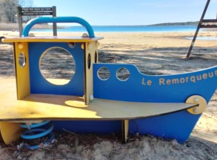 Sanguinet Other | jolie bungalow 2 pas du lac