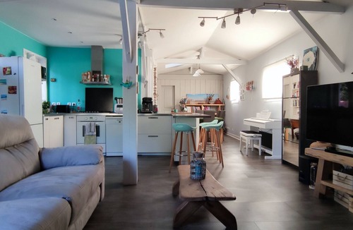 Salles House | Jolie Maison Bois Avec Piscine Proche du Bassin Arcachon