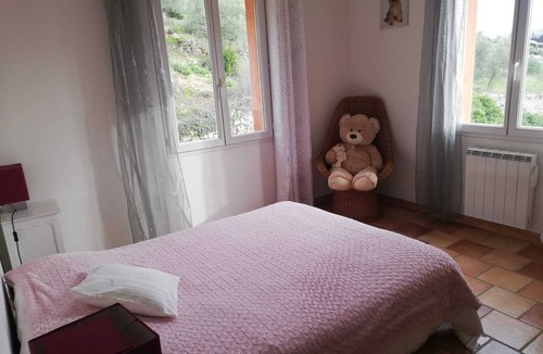 Draguignan Villa | Jolie Villa au Calme et Sans vis à vis Avec Piscine et Jacuzzi
