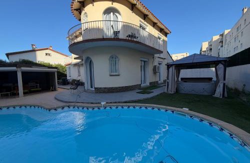 La Lunette Villa | Jolie Villa piscine climatisé 8 pers proche centre-ville Perpignan