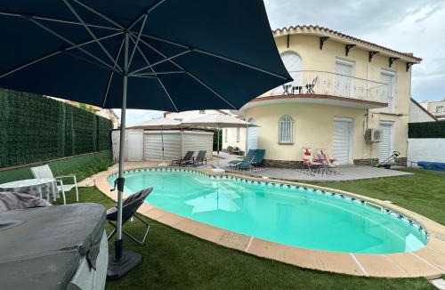 La Lunette Villa | Jolie Villa piscine climatisé 8 pers proche centre-ville Perpignan
