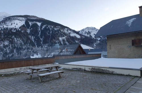 Saint-Colomban-des-Villards Apartment | Just 5 minutes from the Domaine des Sybelles! Fully equipped apartment.