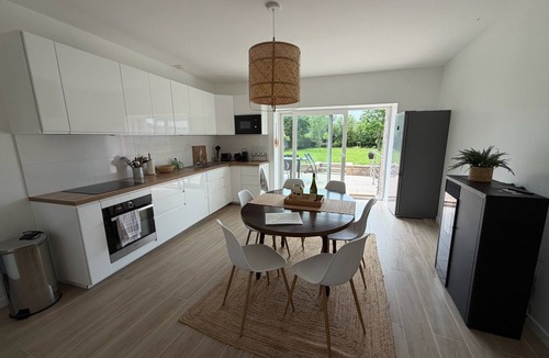 Periers House | Just a stone's throw from the D-Day landing beaches! Large, comfortable house with garden.