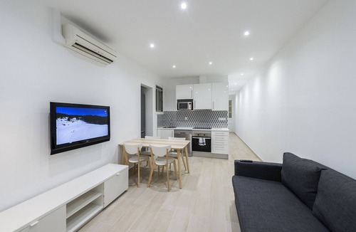 El Guinardo Apartment | Just Renovated Apartment in the Center of Barcelona
