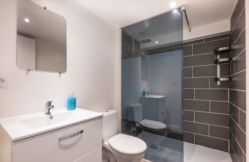 Allevard Apartment | KILI Elegant 2 bedrooms 30 min from ski Parking WiFi