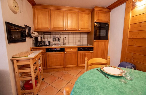 Meribel Apartment | Krystor 4 in the center of Meribel
