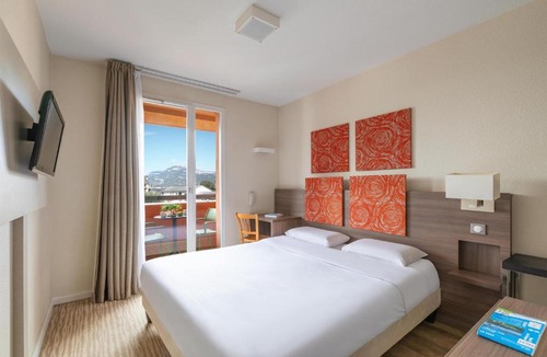 Chambery Apartment | Kyriad Chambéry Centre - Hôtel et Résidence
