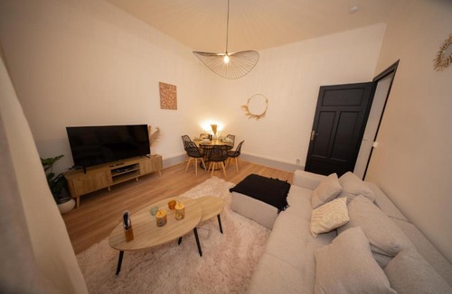 Chambery Apartment | L'Élégance - Cozy & Parking