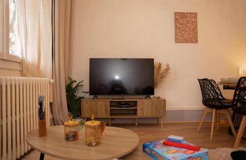 Chambery Apartment | L'Élégance - Cozy & Parking