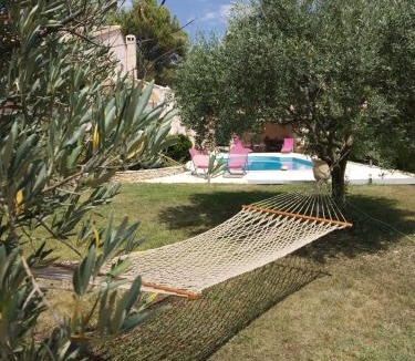 La Motte-dʼAigues Bed & Breakfast | L'éolyre