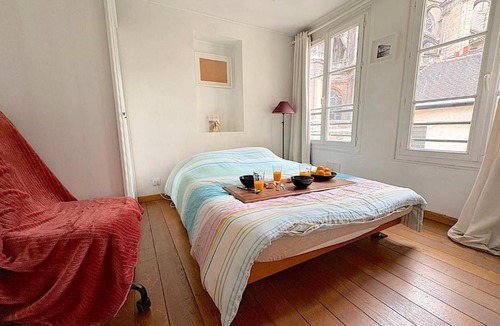 Les Halles Apartment | L'appartement Jour