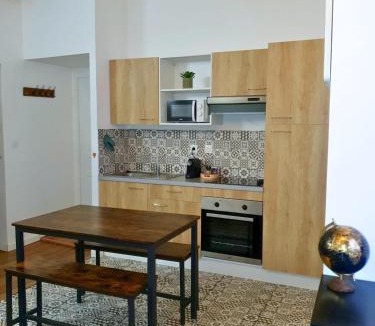 Grenoble City Centre Apartment | L'Atlas de la Bastille Downtown Tram Station