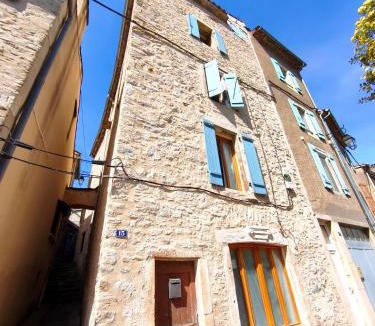 Saint-Pons-de-Thomieres Apartment | L'aube de Pierre