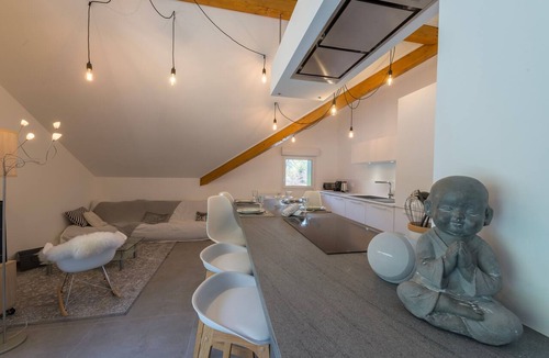 Duingt Apartment | L'Elegance - Appartement de charme aux pieds de la montagne du Taillefer