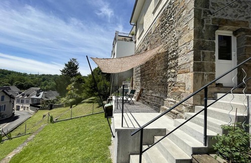 Moumour House | L'EMBARRY - MOUMOUR - Gîte