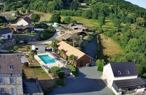 La Chapelle-Taillefert House | L'Emeraude Cottage (15 People)