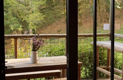 Saint-Amand-de-Coly Cabin | L'Encantada Cabin (sleeps 5)