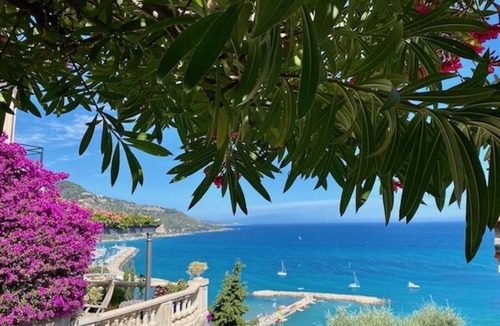 Menton House | L'ensoleillée Orangers 60m² Exceptional view of the beach 250m Terrace 65m²