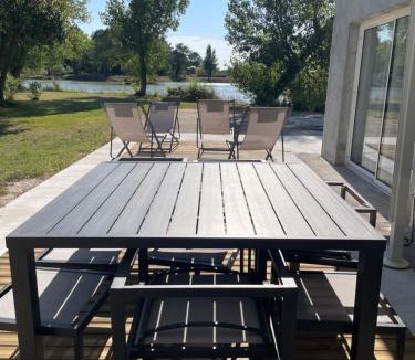 Queyrac Apartment | l'Héberge du Lac d'Isachris (Médoc)