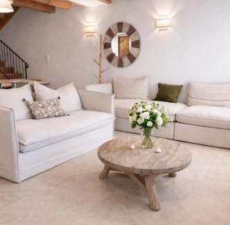 Conjux Villa | L'Hortense - Escapade luxueuse au bord du lac du Bourget