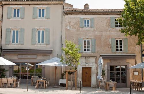 Eygalieres Hotel | L'Oiseau Qui Chante
