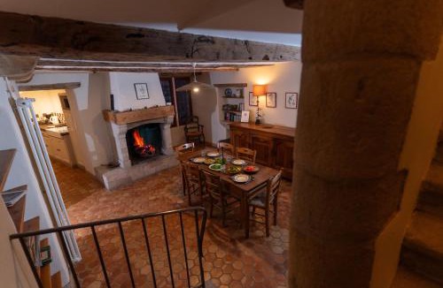 La Bastide-Pradines House | L'Oustal du Larzac, gîte en Aveyron
