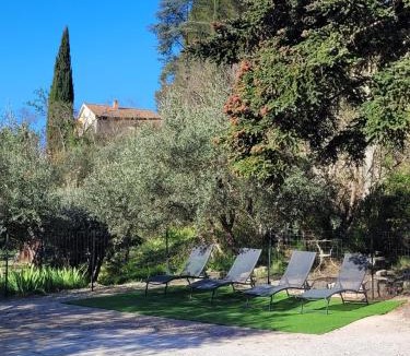 Fontaine-de-Vaucluse House | L'Oustau de Laëtitia Animaux bienvenus