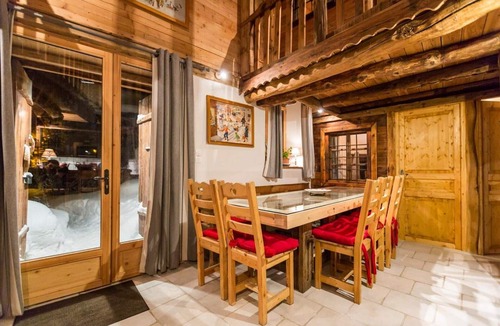 Bonneval-sur-Arc Ski Chalet | La barme chamois Chalet with character