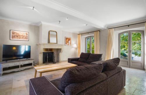 La Roque-sur-Pernes Villa | La Bastide des Plâtrières