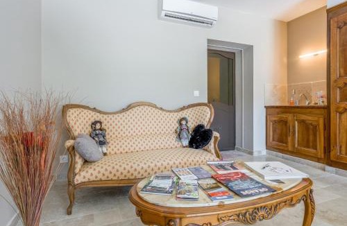 Orange Bed & Breakfast | La Bastide Des Mereuilles