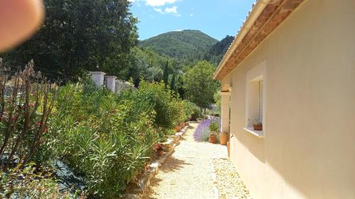 Nyons Bed & Breakfast | La benvingude gite