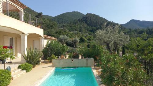 Nyons Bed & Breakfast | La benvingude gite