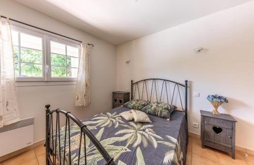 Draguignan Apartment | La Bouscarle - Jardin et Piscine Partagée