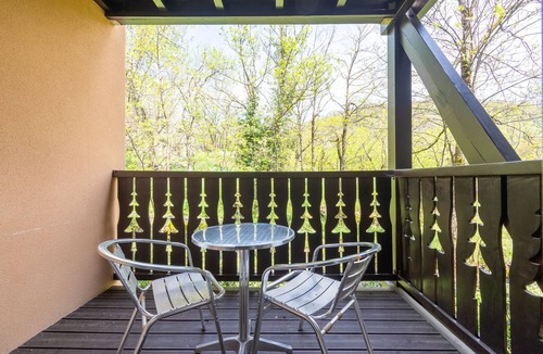 Ax-les-Thermes Apartment | La Bulle d’Ax - Domaine de la Vallée d'Ax