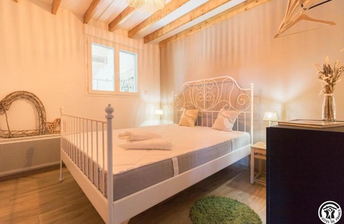 Villaudric House | La busquette