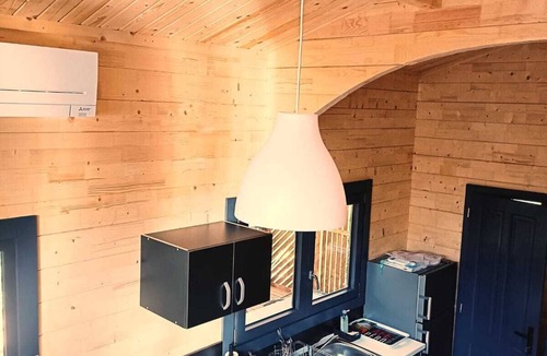 Chateauneuf-sur-Isere Cabin | LA Cabane Haut Perchee