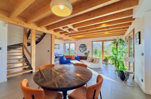 La Biolle Villa | La Châtaigneraie - Belle villa avec piscine