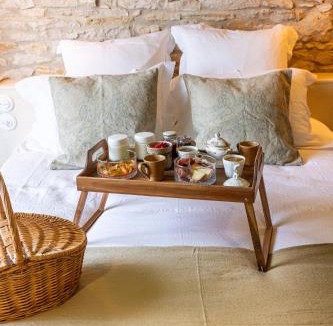Saint-Alban-de-Roche Bed & Breakfast | La Chaumée par L'émulsion