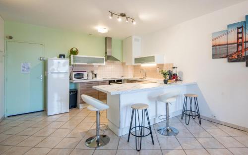 Millau Apartment | La citadine balcon, terrasse, fibre, centre-ville