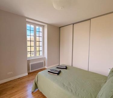 Eymoutiers Apartment | La Combe aux Loups - Charming 2-Bedroom Apartment - Parking