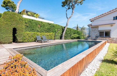 Roquebrune-Cap-Martin Villa | La demeure des Colibris